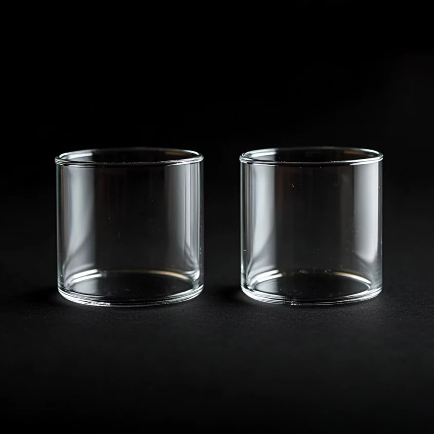 Cylindrical transparent quartz crucible with smooth surface finish