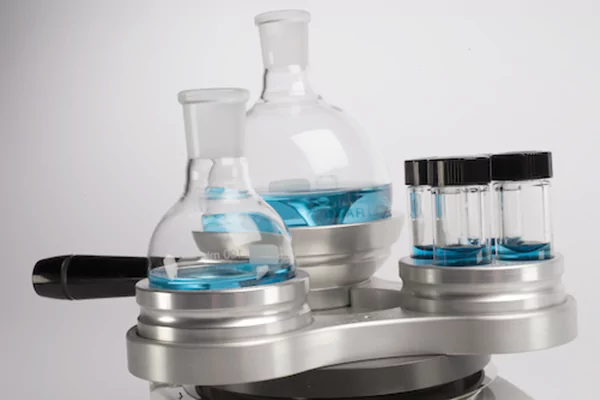 Lab-grade Quartz Bottle for High-Temperature Chemical Reactions