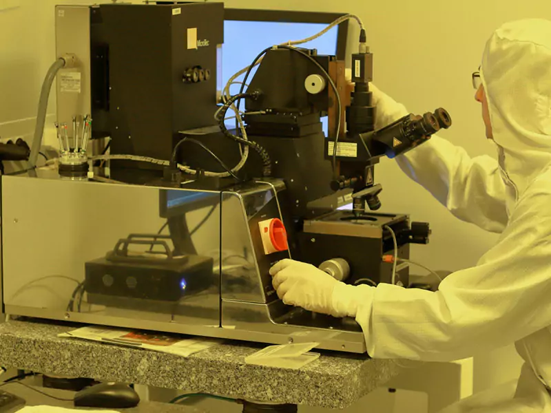 Semiconductor wafer processing with quartz boats