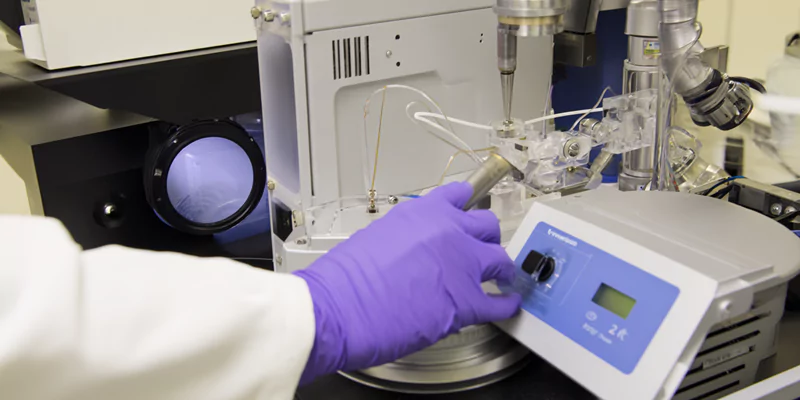 Verwendungszwecke und Präzisionsanforderungen von Laborquarzrohren