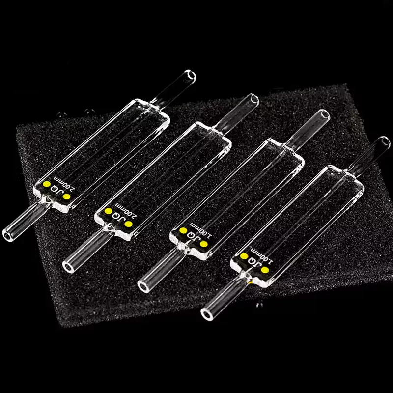 Cuvete de fluxo de quartzo com janela transparente e baixo ruído com tubos de vidro para análise de UV