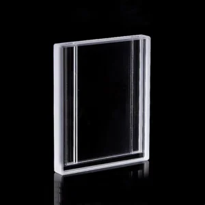 Cubeta UV de cuarzo con ranura personalizada e interfaz óptica para dispositivos analíticos