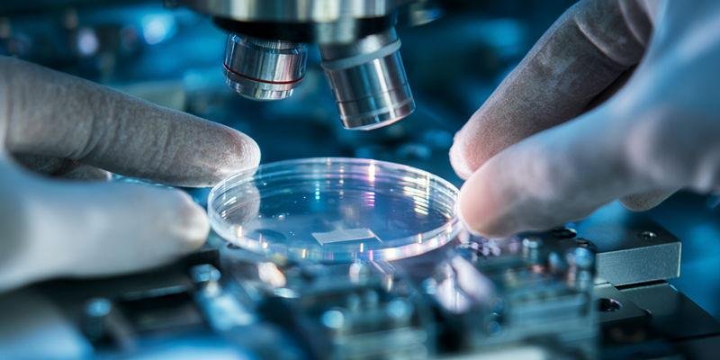 How Do Metallic Impurities Create UV Absorption Loss Below 200nm?