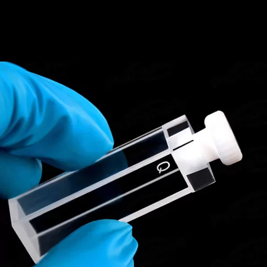 Air free quartz cuvette for UV-IR applications Air free quartz cuvette for UV-IR applications