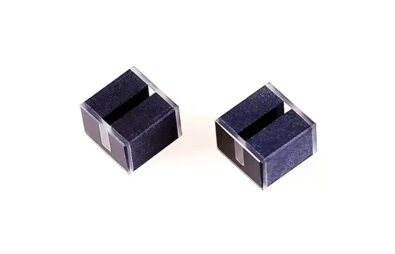 Micro-Volume Focused Quartz Micro Cuvette with Black Walls Micro-Volume Focused Quartz Micro Cuvette with Black Walls