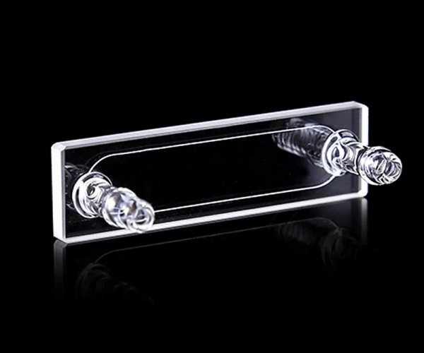 Cuvette de précision en quartz avec tubes d'entrée et de sortie Cuvette de précision en quartz avec tubes d'entrée et de sortie