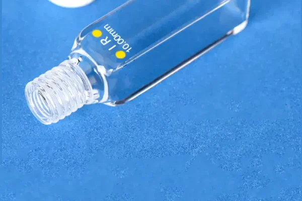 Spectral-Stable Quartz Screw Cap Cuvette for Infrared Fluorescence Spectroscopy in Corrosive Environments Spectral-Stable Quartz Screw Cap Cuvette for Infrared Fluorescence Spectroscopy in Corrosive Environments