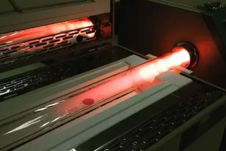 Square quartz tube used in industrial heating application Square quartz tube used in industrial heating application